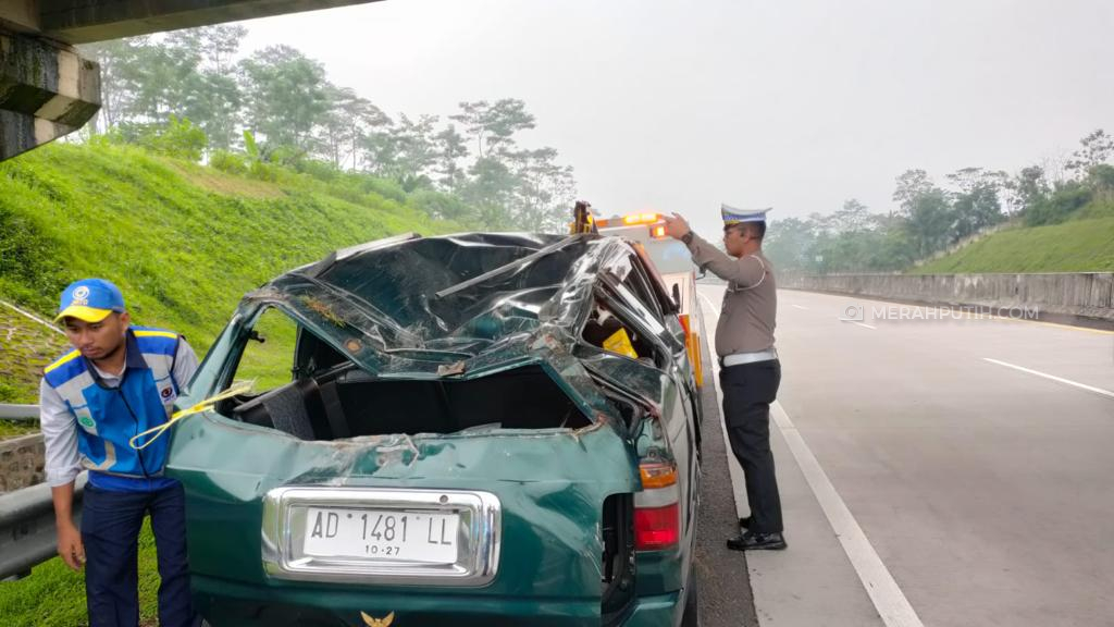 Kecelakaan di Jalan Tol Solo-Semarang, 3 Orang Tewas