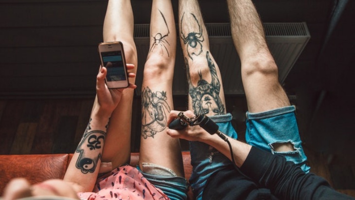 4 Motif Tato Dianggap Tatto Artist Pembawa Sial, Apa Saja?