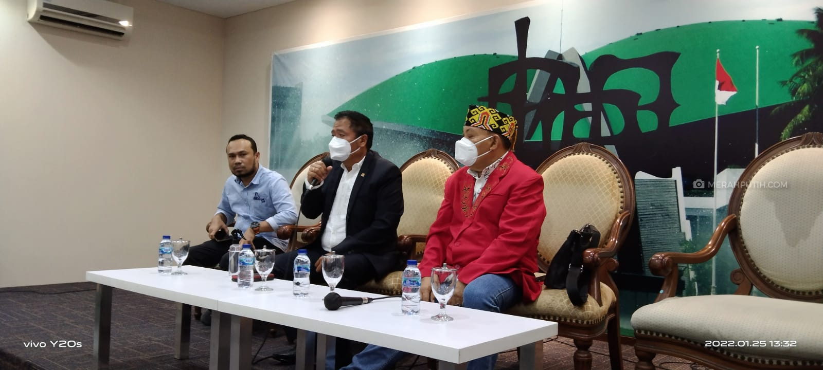 PDIP dan Tokoh Adat Kalimantan Desak Polisi Tindak Tegas Edy Mulyadi