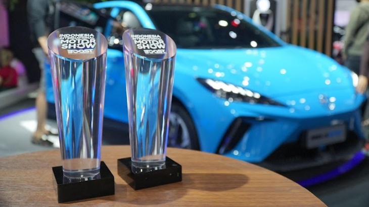 MG 4 EV Jadi Mobil Listrik Terfavorit di IIMS 2023