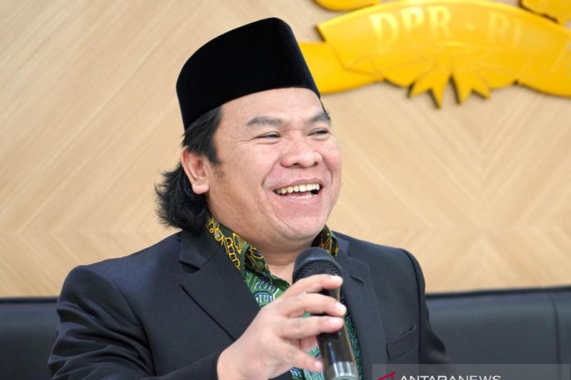 DPR Minta Presiden Tegur Menteri Bahlil
