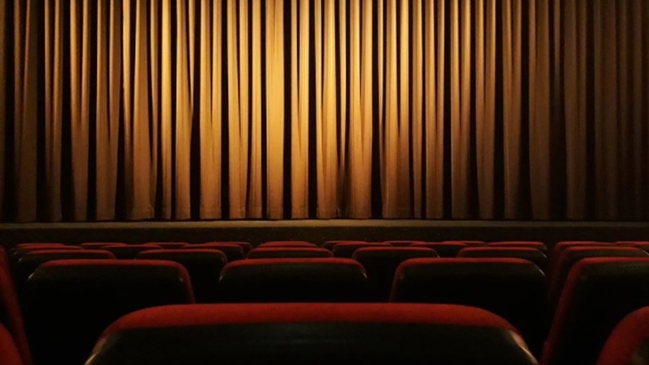 Mengungkap Misteri Hilangnya Huruf 'I' dan 'O' di Bioskop Negeri Aing