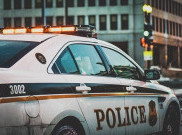Seorang Polisi Dipecat Setelah Menyetrum Perempuan Kulit Hitam Ketika Penangkapan