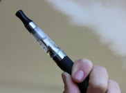Lindungi Anak-anak, Tiongkok Larang Penjualan Rokok Elektrik Rasa Buah