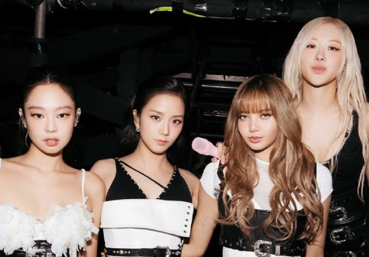 Konser BLACKPINK di Jakarta 2025: Rosé Ungkap Kerinduan, Lisa Nikmati Kuliner Indonesia