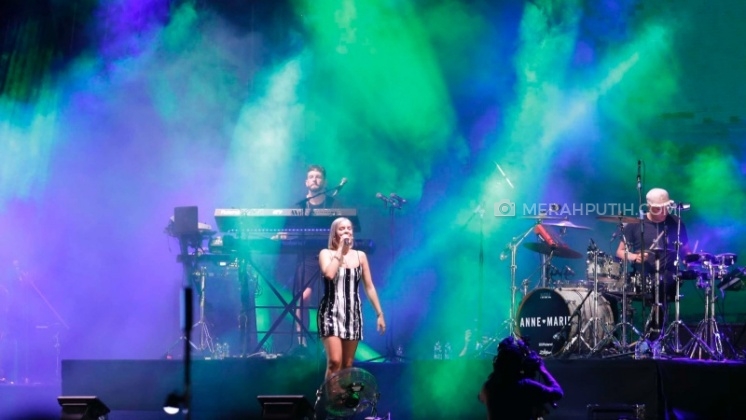 Penampilan Anne-Marie Puaskan ‘Partygoers’ di We The Fest 2019