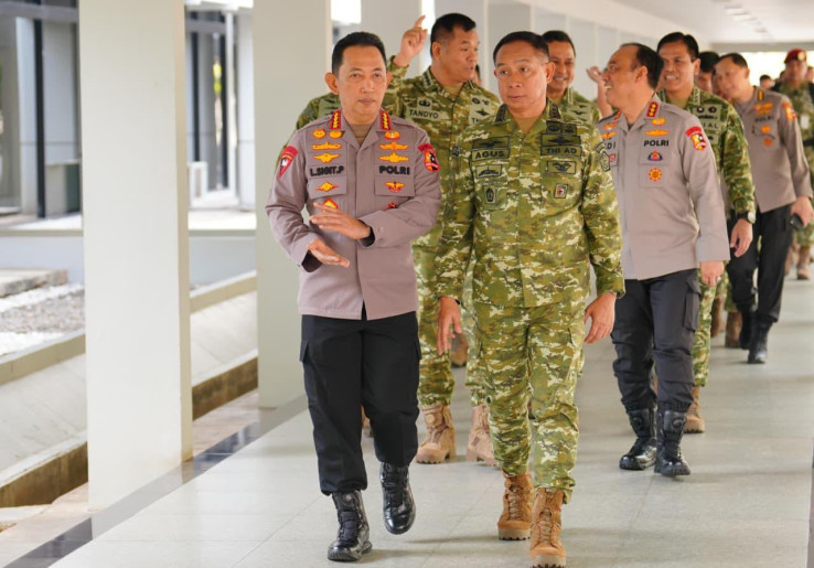 Kapolri Temui Panglima TNI, Tegaskan TNI-Polri Solid sesuai Arahan Prabowo