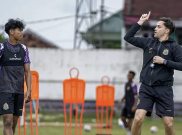 Tidak Ada Sinyal Perpisahan, Bhayangkara FC Umumkan Berakhirnya Kerja Sama dengan Paul Munster, Tunjuk Oscar Bruzon Barreras