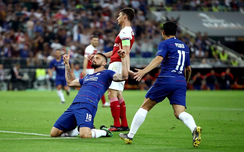 Oliver Giroud membuka keunggulan Chelsea