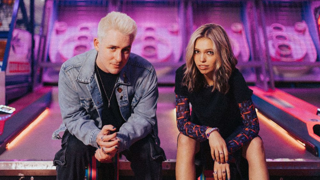 Kolaborasi dengan Salem Ilese, Vaultboy Ungkap Rasa Ngeri-Ngeri Sedap saat PDKT dalam ‘Closer’