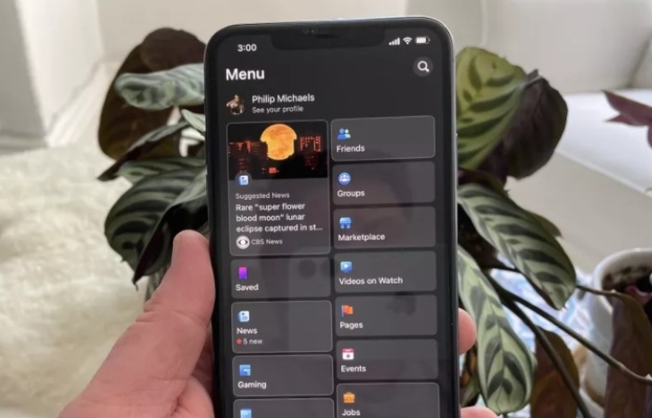 Mode Gelap Facebook Mendadak Hilang, Ada Apa?
