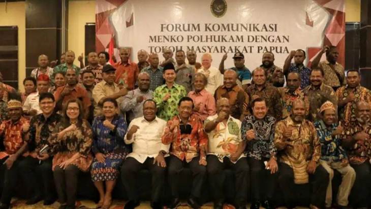 Menkopolhukam Mahfud MD bertemu dengan tokoh-tokoh Papua. (Foto: MP/Kanugrahan)