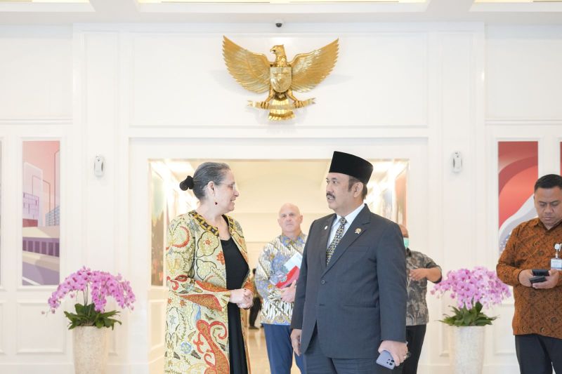 Penghentian Bantuan AS Pengaruhi Program Penanganan HIV/AIDS, TBC, dan Penyediaan Alat Medis