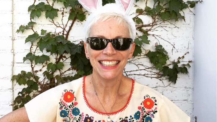 Annie Lennox Serukan Solidaritas Perempuan