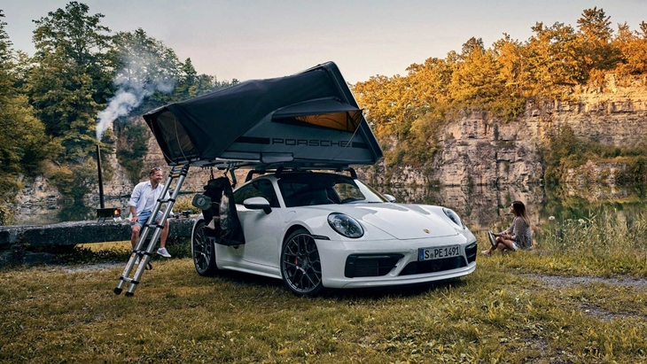 Porsche Bikin Mobil Sport Mereka Bisa untuk Berkemah