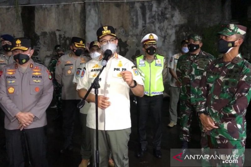 Anies Terbitkan Kepgub PPKM Mikro: WFH 75 Persen dan Ibadah di Rumah