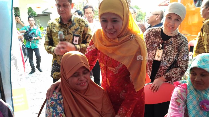 Khofifah Tak Anggap Gus Ipul dan Azwar Lawan Terberatnya