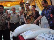 Satgas Pangan Temukan 40 Ton Beras Saat Penggerebekan