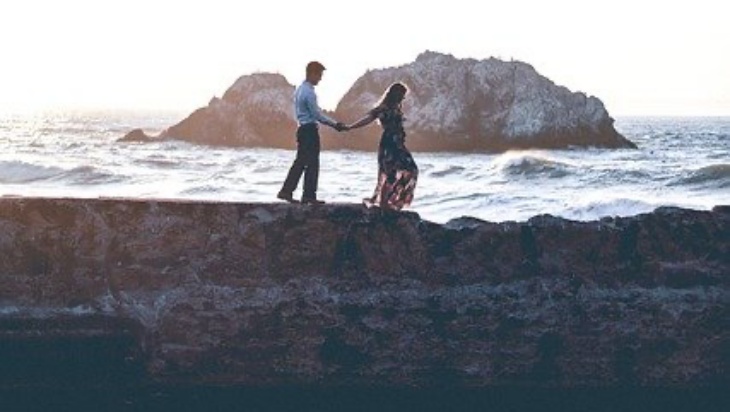 Jangan memendam masa lalu. (Foto pixabay/gershoots)