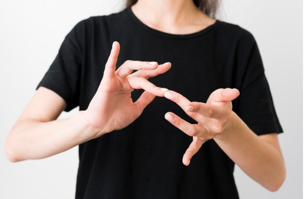Apa Itu Physical Touch? Pengertian, Jenis hingga Manfaat Bagi Hubungan