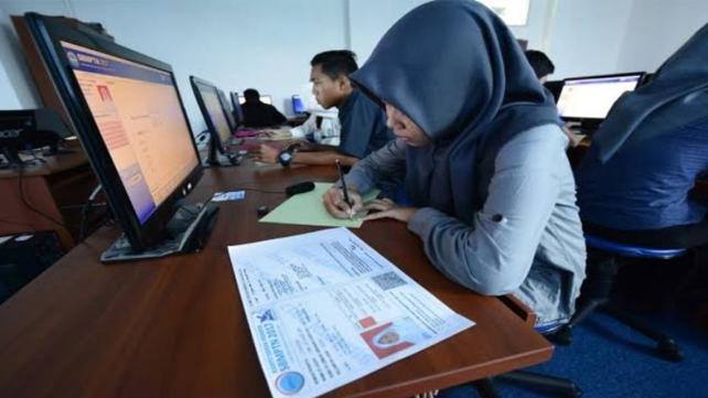 Ujian Berbasis Komputer. (Foto: Antara)