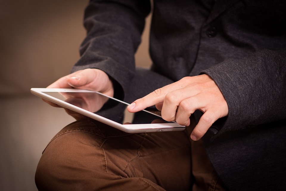 Gestur setiap orang berbeda-beda dan tidak sama (Foto: Pixabay/niekverlaan)