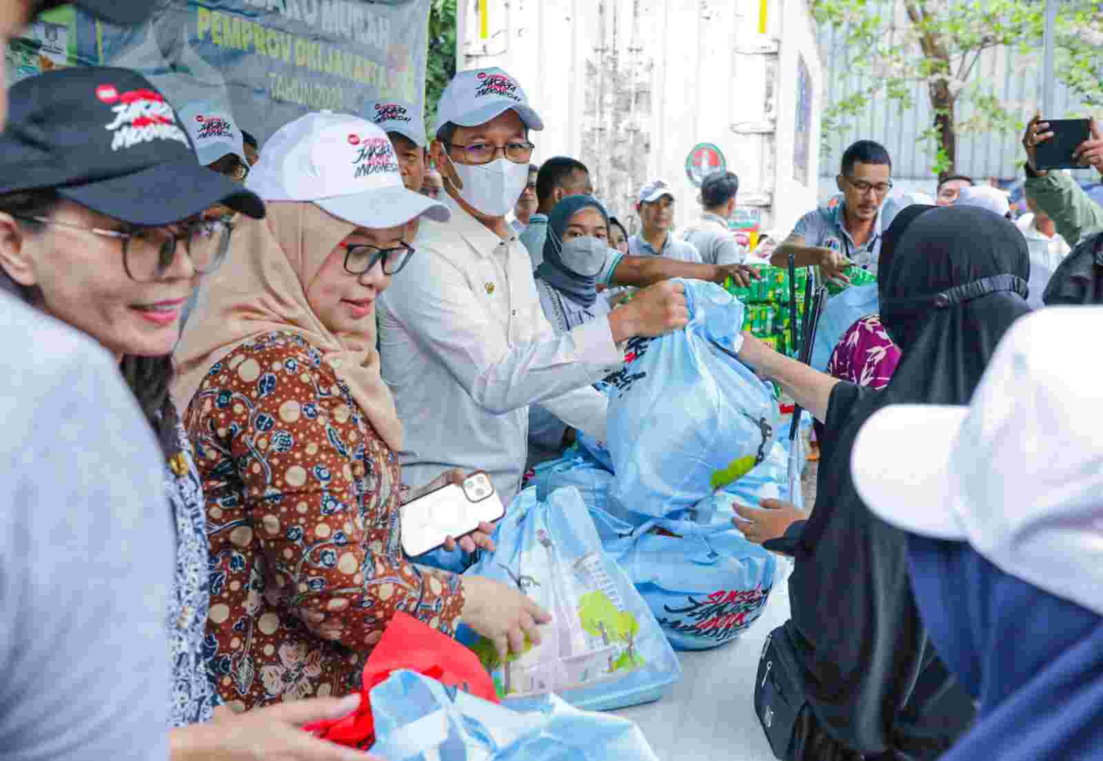 50 Mitra Terlibat Bantu Sembako Murah DKI Demi Tekan Harga Bahan Pokok