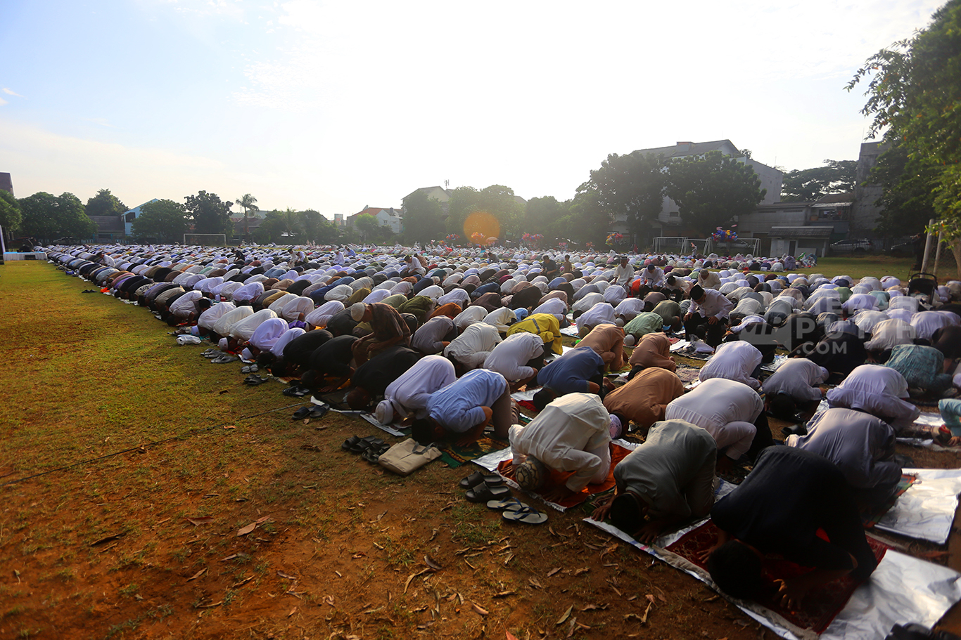 Ribuan Umat Muslim Muhammadiyah Shalat Idul Fitri 1 Syawal 1447 H di Lapangan Sepak Bola Rempoa