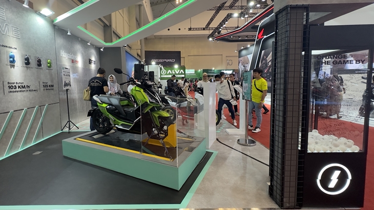 Pemerintah Bakal Standardisasi Baterai Motor Listrik