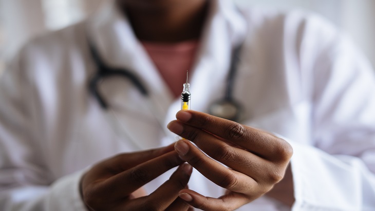 Alasan Vaksin Meningitis Penting bagi Jemaah Haji dan Umroh