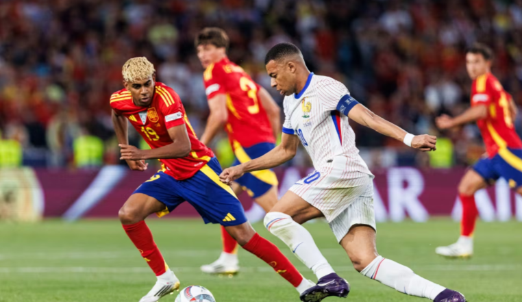Duel Taktik Prancis vs Spanyol: Filosofi Relasionisme Melawan Posisional