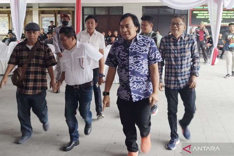 Komeng dan Jihan Fahira Maju Jadi Calon DPD Dari Jawa Barat