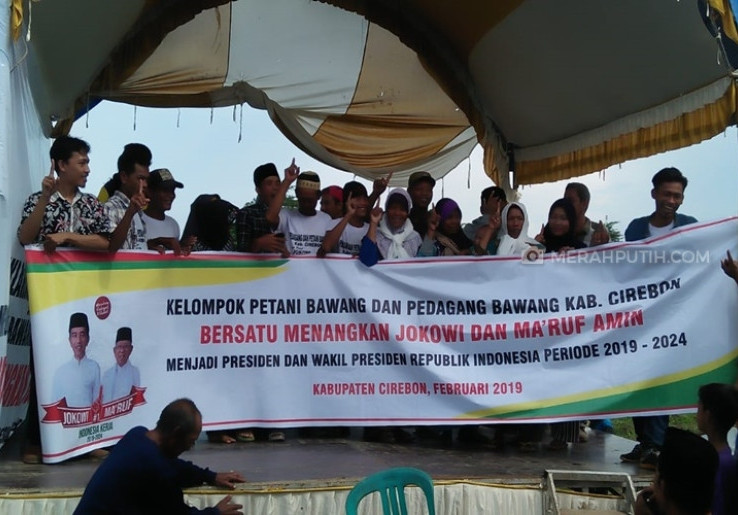  Ratusan Petani dan Pedagang Bawang di Cirebon Deklarasi Dukung Jokowi-Ma'ruf 
