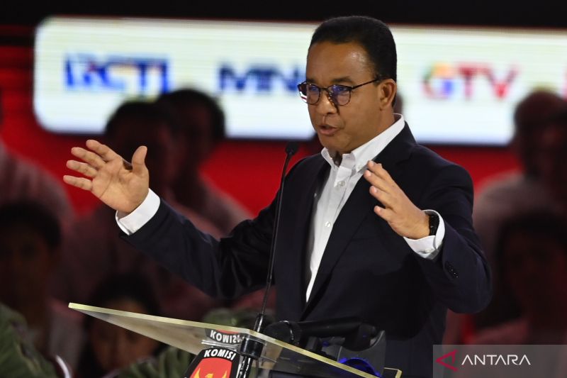 Di Mata Anies Utang Negara untuk Beli Alutsista Bekas Tidak Produktif