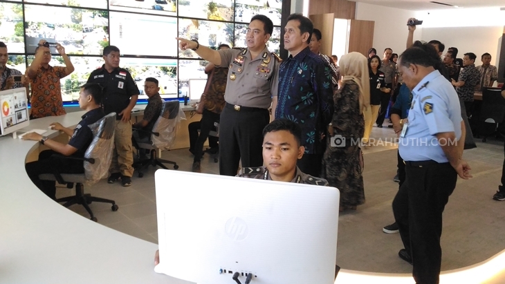 Menpan RB Sebut Birokrasi dan Layanan di Surabaya Bertaraf Internasional