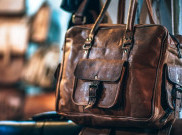 4 Barang Penting yang Harus Ada di Dalam Tas Jinjing Ketika Melancong