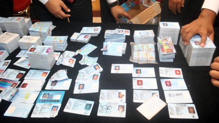 Dirjen Dukcapil Tegaskan Bahan Baku e-KTP di Depok Bukan Blangko