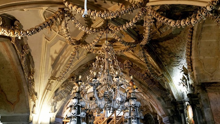 Sedlec Ossuary di Republik Ceko. (Instagram/@steven.yudianto)