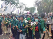   Pelantikan Anggota DPR Disambut Demonstrasi Mahasiswa