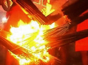 Festival Aneh, dari Perang Jeruk Sampai Mencambuk
