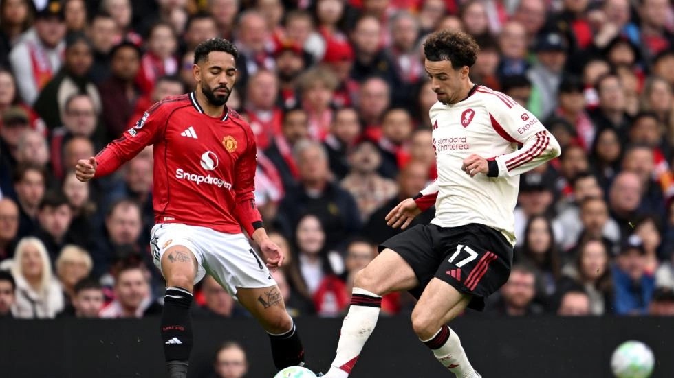 Manchester United hampir kehilangan poin lawan Liverpool