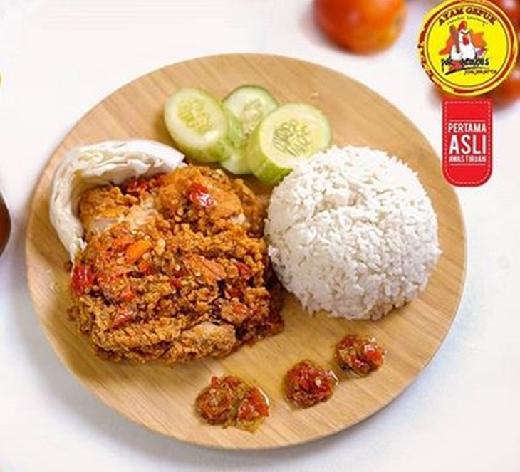 Ayam Gepuk Pak Gembus