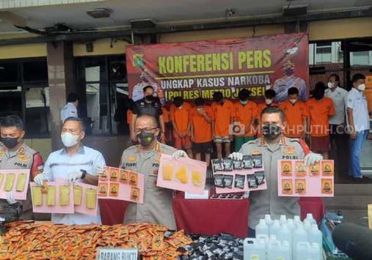 Polisi Sita 185 Kilogram Tembakau Sintesis