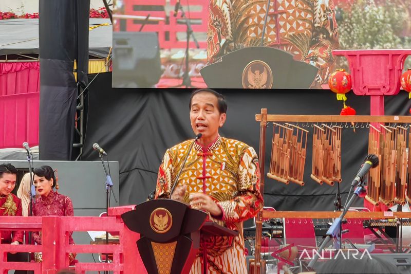 Jokowi Ajak Warga Jaga Semangat Gotong Royong saat Rayakan Imlek Nasional