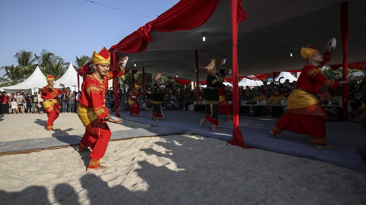 Tari Minang di Ancol