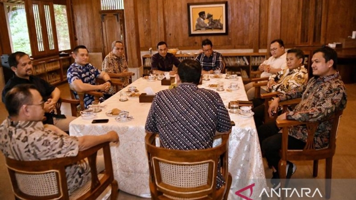 NasDem Ibaratkan Pertemuan Surya Paloh-AHY Layaknya Om dan Keponakan 