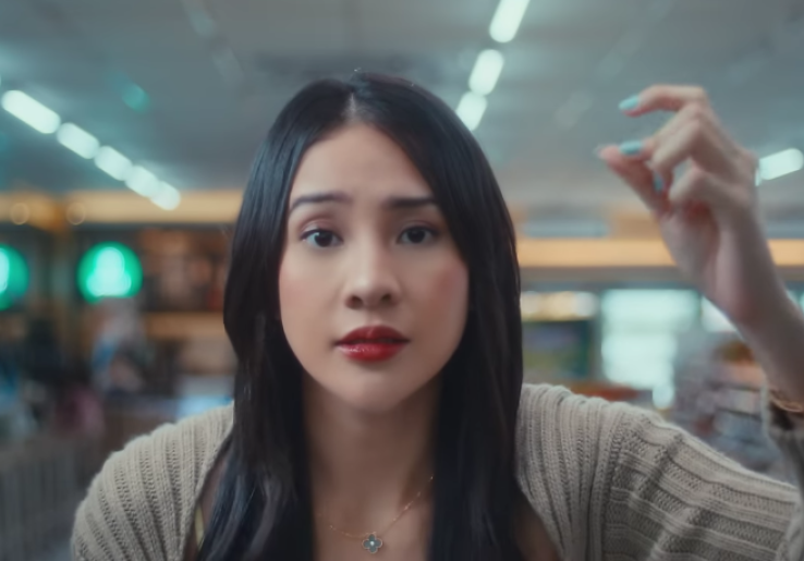 Lirik Lagu Senyumin Dulu Aja Vidi: Lupakan Sejenak Rasa