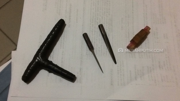 Ketahuan Curi Sepeda Motor, Dua Lelaki Ini Habis Dihajar Massa