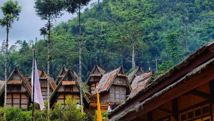 Mengenal Sirnaresmi, Desa Adat yang Kini Tertimbun Longsor