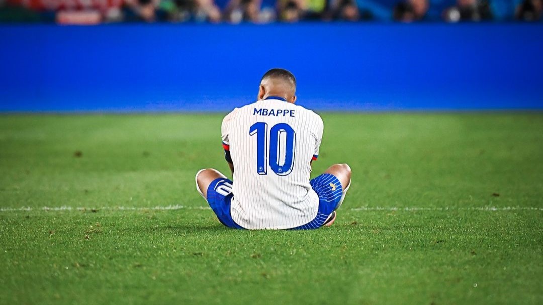 Mbappe mengalami patah hidung saat Prancis mengalahkan Austria